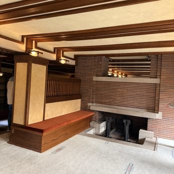 Frederick C Robie House - Landmarks & Historical Buildings Near Me - Chicago, Illinois