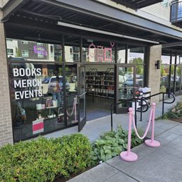 Exterior photo of Hardcovers - Mill Creek, Washington Exterior photo of Hardcovers - Mill Creek, Washington