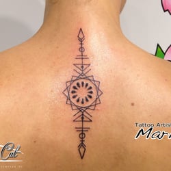 Lucky Cat Tattoo - Tattoostudio | Lucky Cat Tattoo

Schouder tatoeage "Eigen ontwerp"