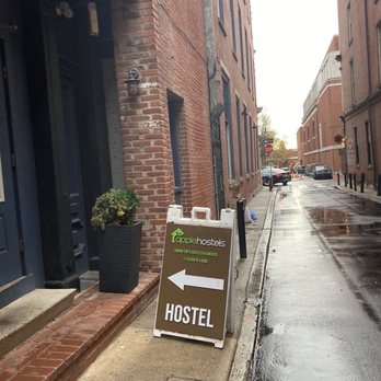 Apple Hostels - This Hostel locates on an alley-like street named Bank St. - Hostels Near Me - Philadelphia, Pennsylvania Apple Hostels - This Hostel locates on an alley-like street named Bank St. - Hostels Near Me - Philadelphia, Pennsylvania