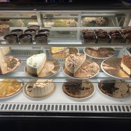 Dessert case