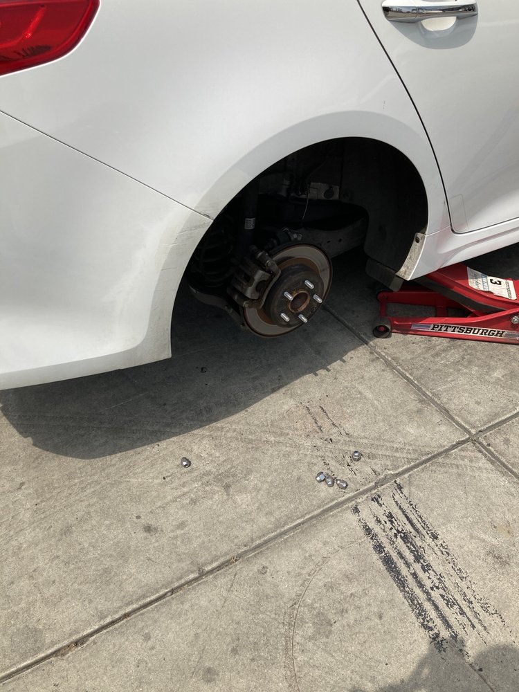 CALDERON TIRES Updated September 2024 13 Reviews 400 W Inyo Ave