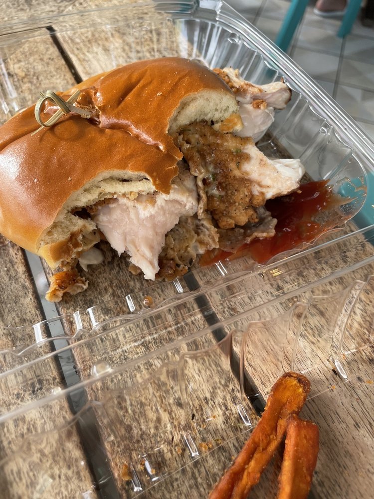 Laughing Gull Restaurant & Bar