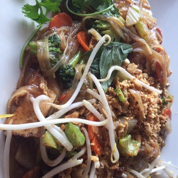 Pho Thien Long - Pad Thai! - Vietnamese Near Me - Eureka, California