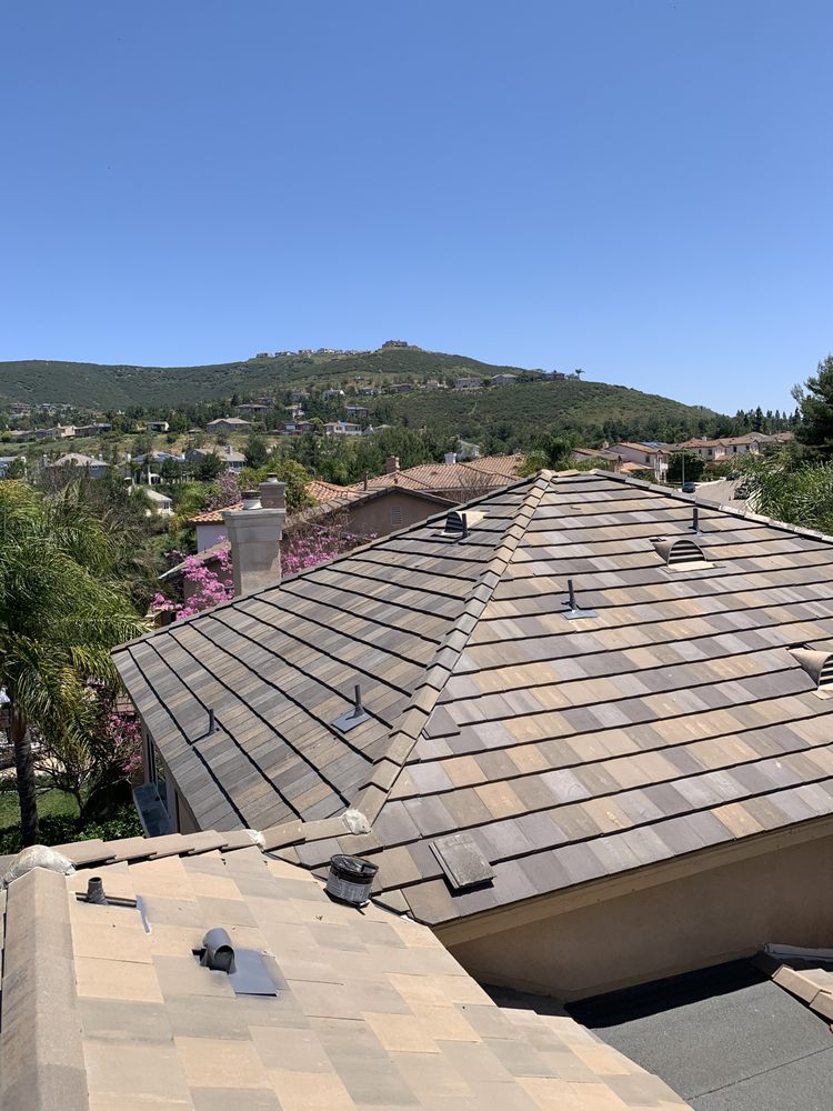 Slide of Cortez Roofing Services