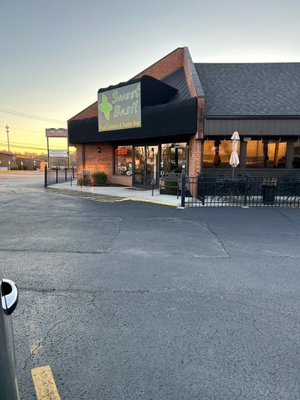 Sweet Basil Thai & Sushi by null