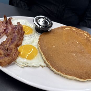 Kim & Jenny's Cafe - Pancake eggs bacon - Southern Near Me - Duncanville, Texas