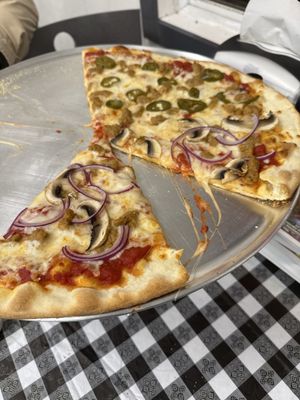 Black Hawk Pizza by null