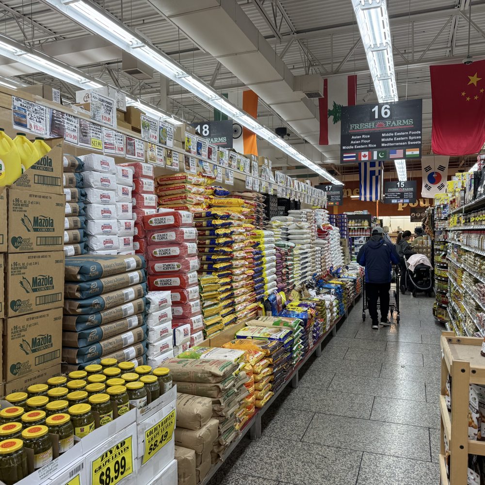 Best Grocery Store near Furniture Avenue in Niles, IL