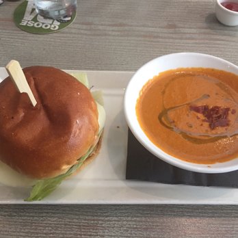 Barcelona Tavern - Mediterranean Near Me - Calgary, Alberta