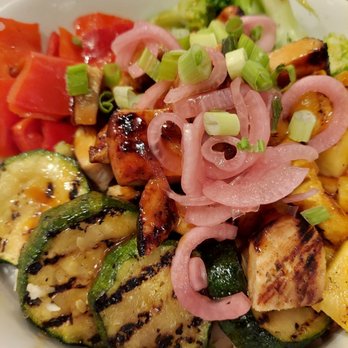 Red's Kitchen + Tavern - Hawaiian Poke - American Near Me - Peabody, Massachusetts