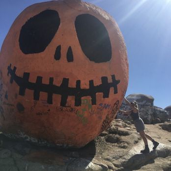 Pumpkin Rock Trail - Hiking Near Me - Norco, California