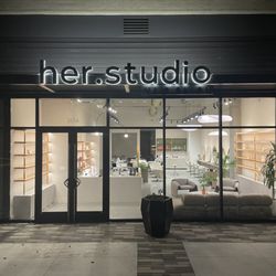 Her Studio Hair Salon - Outside