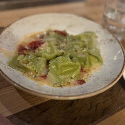Bianco - Tortellini Burro E Salvia $30