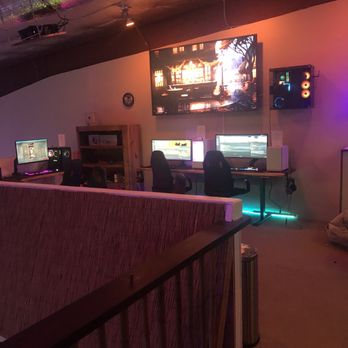 Tech Savvy Maui - Upstairs there is VR, gaming computers and switch games on large screens. - IT Services & Computer Repair Near Me - Kahului, Hawaii