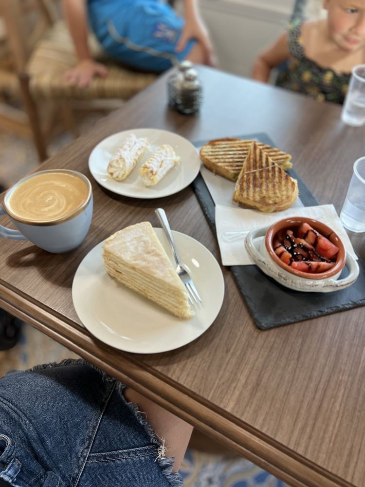 CAFE MAGNOLIA 16 Photos & 21 Reviews 4309 W 27th Pl, Kennewick