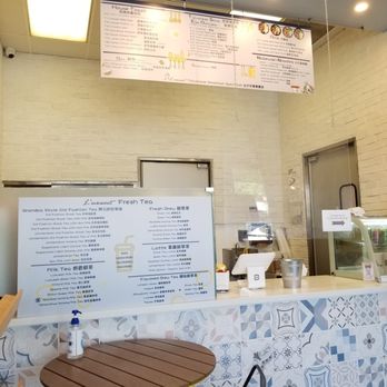 L’uxweet Bakery Cafe - Front counter - Bubble Tea Near Me - Chino Hills, California L’uxweet Bakery Cafe - Front counter - Bubble Tea Near Me - Chino Hills, California
