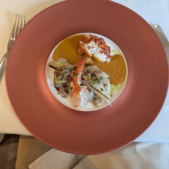 Bistro du Midi - Butter Poached Lobster in a delicious broth 5/5 - French Near Me - Boston, Massachusetts