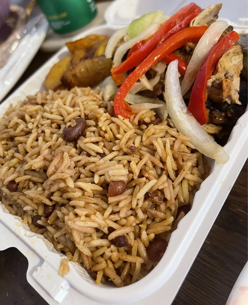 Food from Kiwaz Caribbean Spice