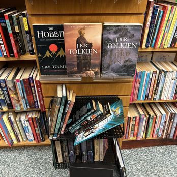 Big Island BookBuyers - Music & DVDs Near Me - Hilo, Hawaii