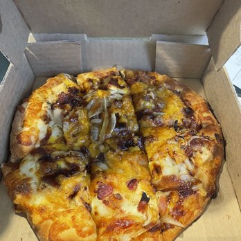 Brenz Pizza Co. - BBQ Chicken Pizza with no ranch or pineapple - Pizza Near Me - Chapel Hill, North Carolina Brenz Pizza Co. - BBQ Chicken Pizza with no ranch or pineapple - Pizza Near Me - Chapel Hill, North Carolina