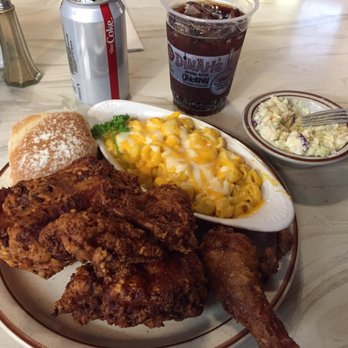 Dinah's Chicken - 5 piece jumbo dinner with Mac and cheese, pineapple Cole slaw and roll - Chicken Shop Near Me - Glendale, California Dinah's Chicken - 5 piece jumbo dinner with Mac and cheese, pineapple Cole slaw and roll - Chicken Shop Near Me - Glendale, California
