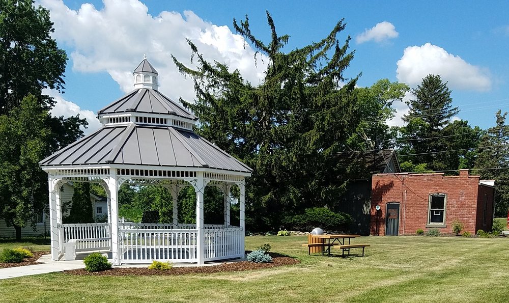 Juanita Waugh Park Logo