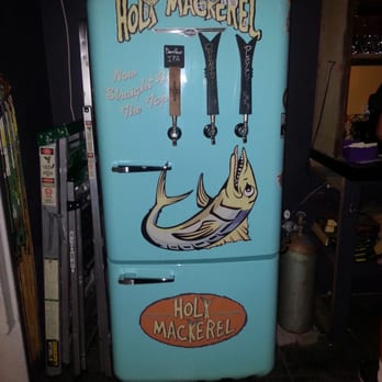 The Mack House - Green 'fridge decor - Pubs Near Me - Davie, Florida The Mack House - Green 'fridge decor - Pubs Near Me - Davie, Florida
