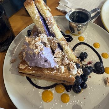 Toast Kitchen & Bakery - Ube French toast 10/10 - Breakfast & Brunch Near Me - Costa Mesa, California Toast Kitchen & Bakery - Ube French toast 10/10 - Breakfast & Brunch Near Me - Costa Mesa, California