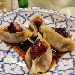 Ha-Long by Café Saigón - Dumpling de pato con boletus y foie