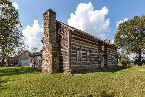 Laura's Mercantile by null