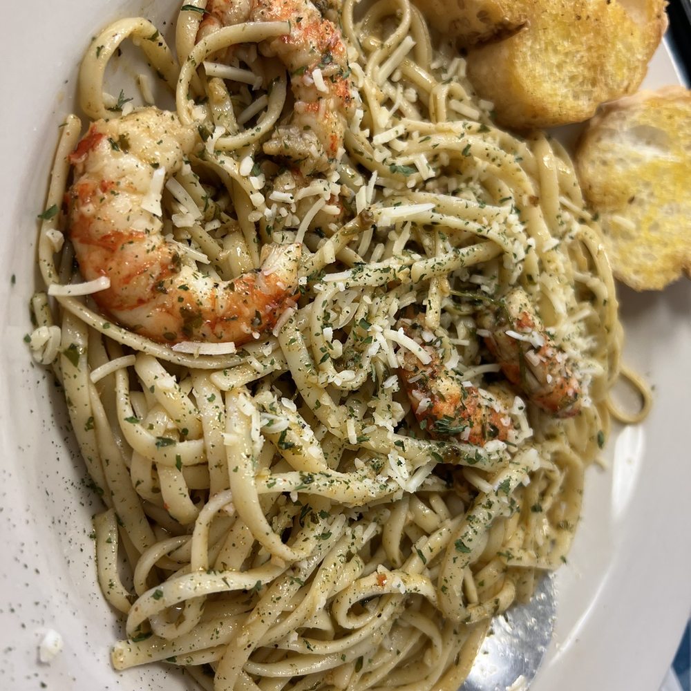 Ms V's shrimp ghetti! Ms V's shrimp ghetti!