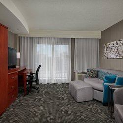 Courtyard by Marriott Bristol