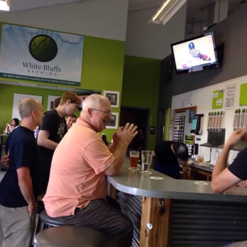 White Bluffs Brewing - You wouldn't know how packed this place was when we pulled up. 5:45 on a Wednesday. - Breweries Near Me - Richland, Washington White Bluffs Brewing - You wouldn't know how packed this place was when we pulled up. 5:45 on a Wednesday. - Breweries Near Me - Richland, Washington