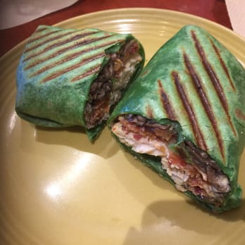 BeanTowne Coffee House & Cafe - Chipotle Chicken Spinach Wrap - Coffee & Tea Near Me - Hampstead, New Hampshire