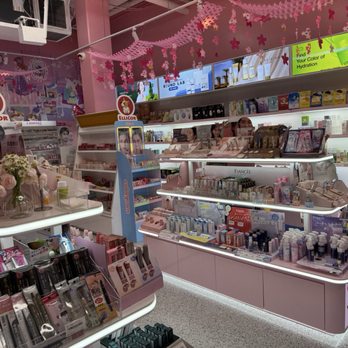 Ellicor - Interior - Toy Stores Near Me - Los Angeles, California