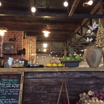 Fam Dang - If there's such thing as an Asian rustic-industrial look, this would be it! - Food Stands Near Me - Berlin, BE