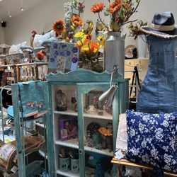 Jellyfish Ventura Vintage Boutique
