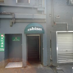 Cabinet Bar & Balcony
