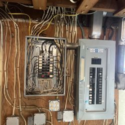 Ugly Duckling Inspections - Sub panel