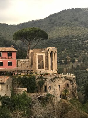 Villa Gregoriana by null