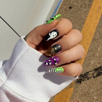 Tam’s Studio Nailart & Spa - Nails - Nail Salons Near Me - Longview, Texas