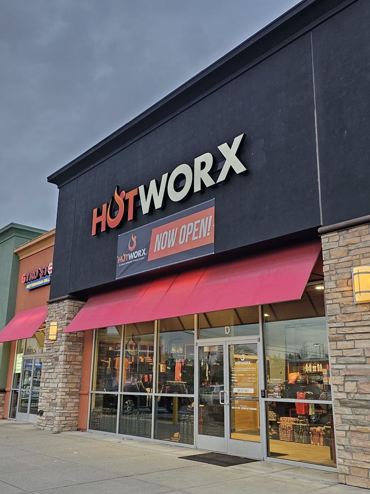 HOTWORX- Arlington, WA - Smokey Point Logo