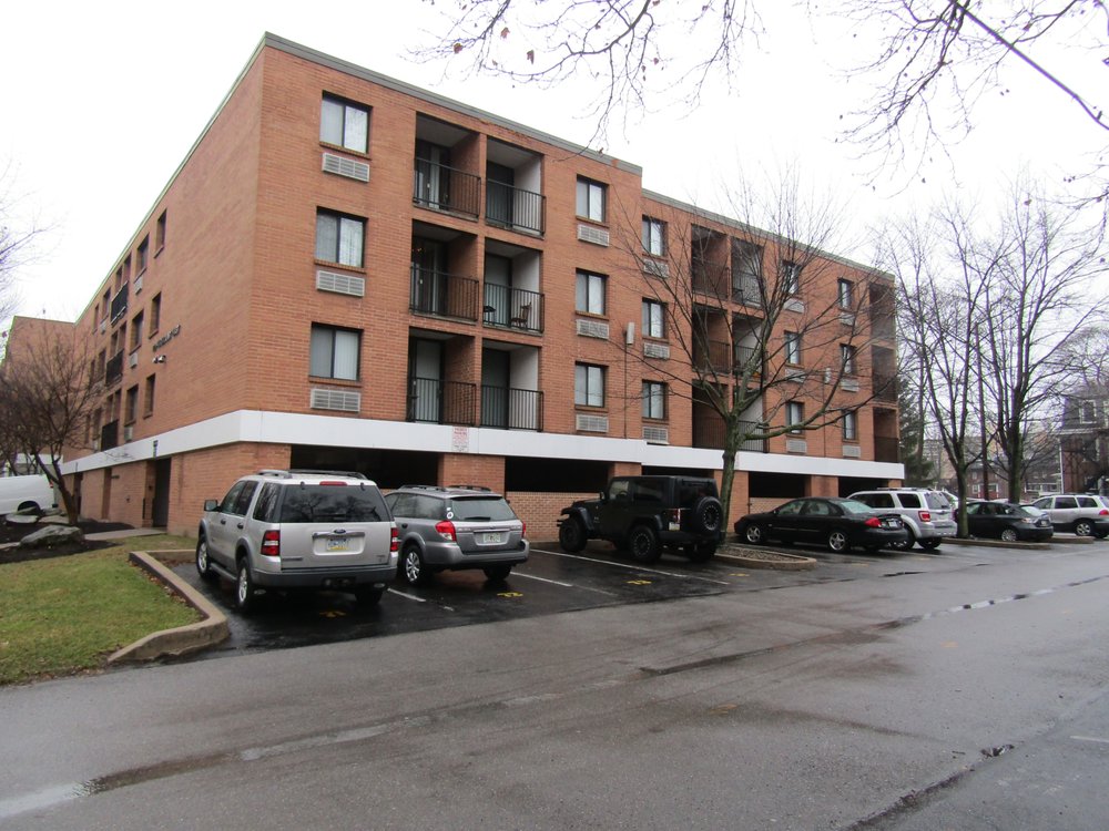 FAIRMOUNT PROPERTY MANAGEMENT Updated May 2024 17 Photos 203 E