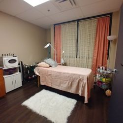 Az Dove - Facial Room
