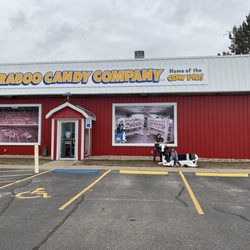 Baraboo Candy Company - Outside
