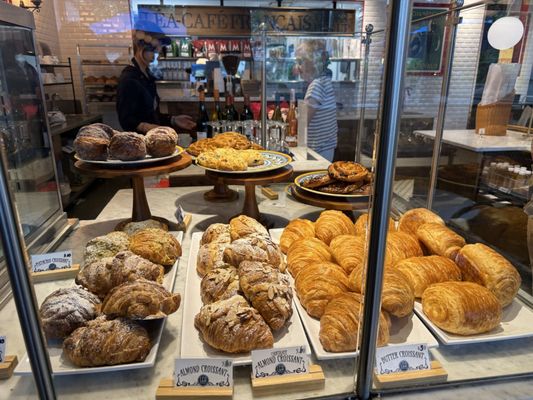 Lea French Cafe Michigan Avenue by null