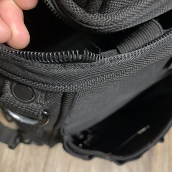 RevZilla - Defective Kuryakyn Momentum Vagabond Sissy Bar Bag sold by RevZilla failing & falling apart in handful of overnight trips - Motorcycle Gear Near Me - Philadelphia, Pennsylvania