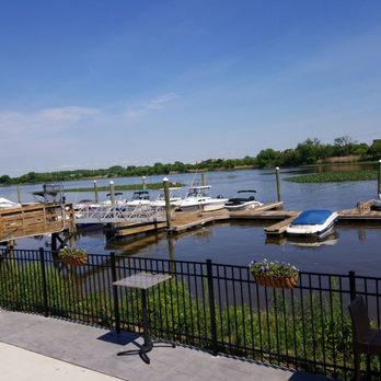 Stinger’s Waterfront - Beautiful day ! - American Near Me - Ridley Park, Pennsylvania