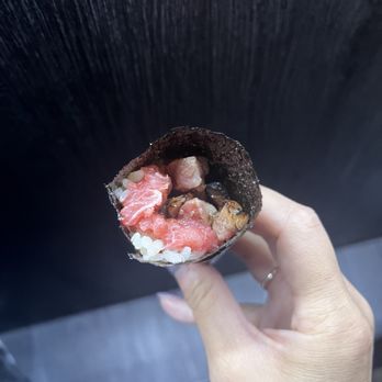 Kimyo Omakase - Wagyu toro hand roll - Sushi Bars Near Me - Brooklyn, New York